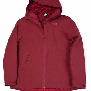 The North Face Women’s Burgundy Performance Winter Jacket. Zipper Shell and Hood